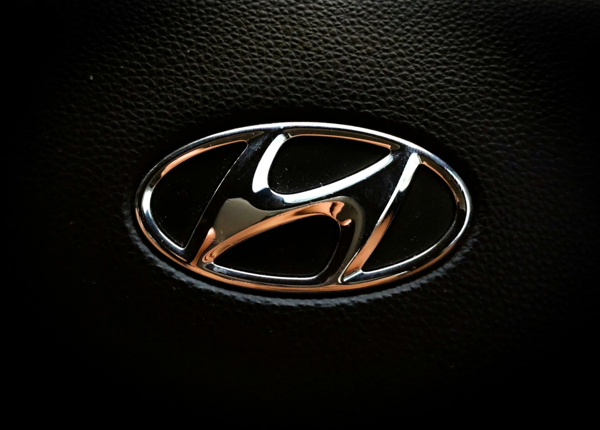 hyundai logo