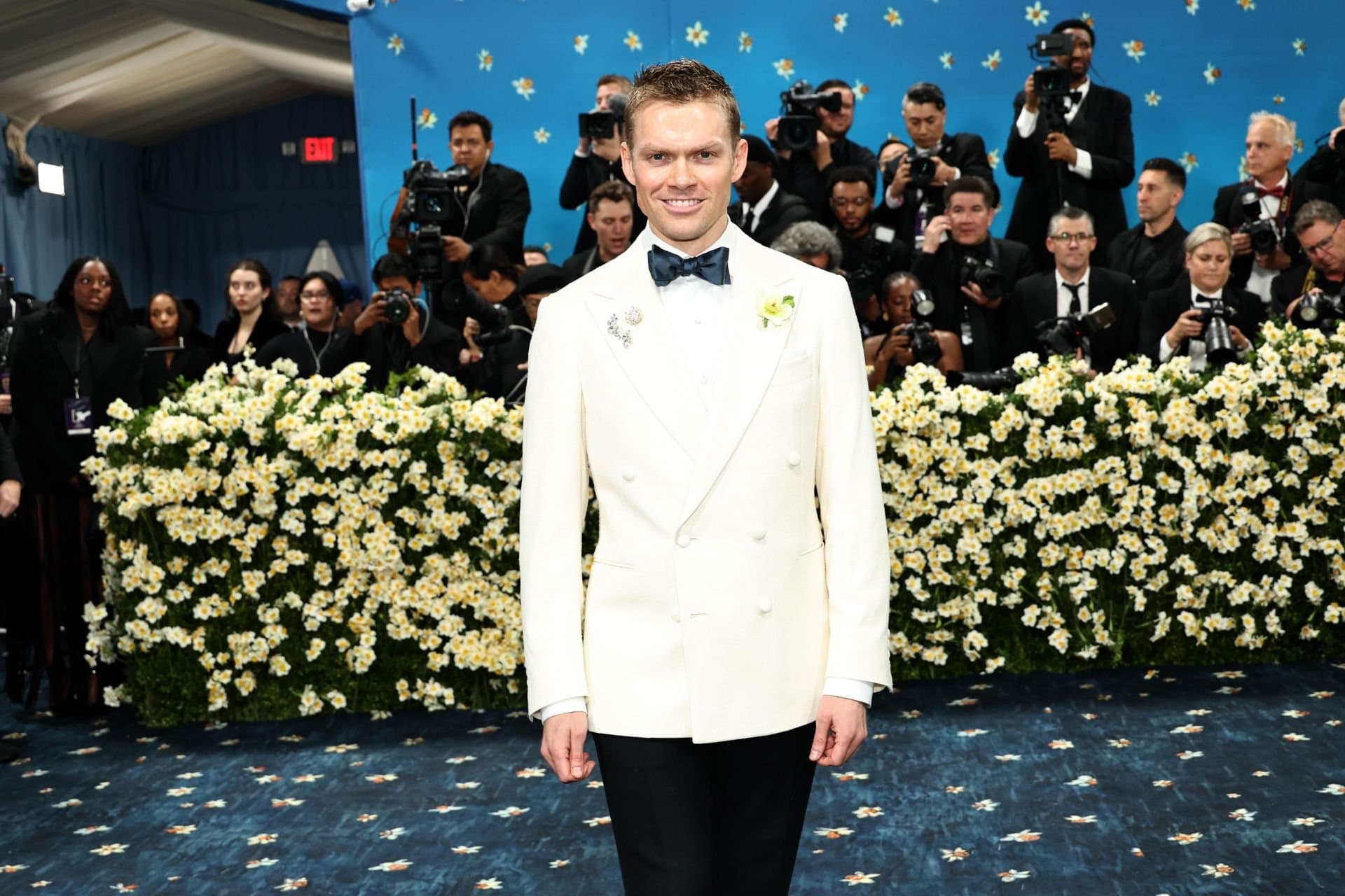 mark guiducci on red carpet