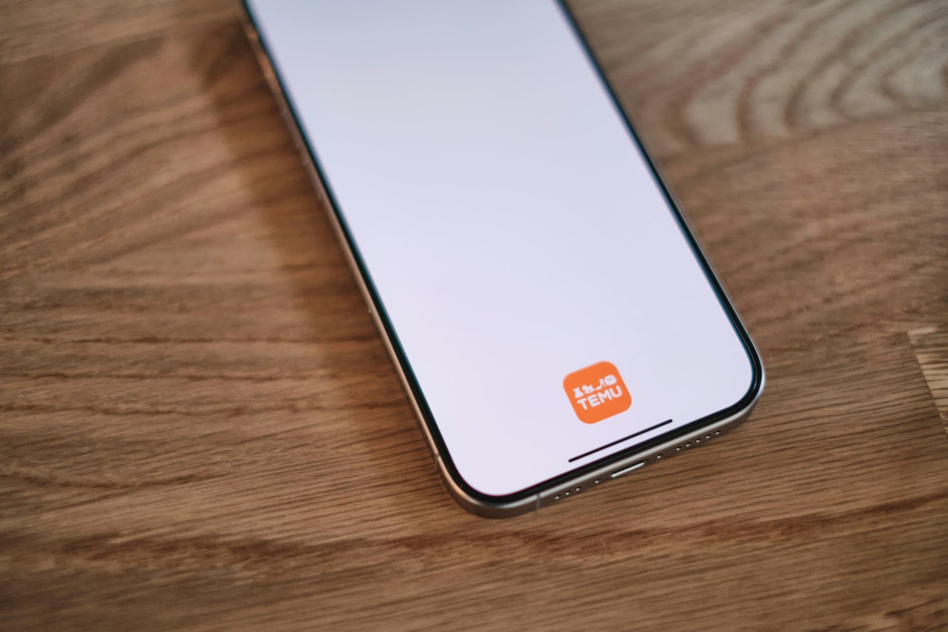 temu logo on a smartphone