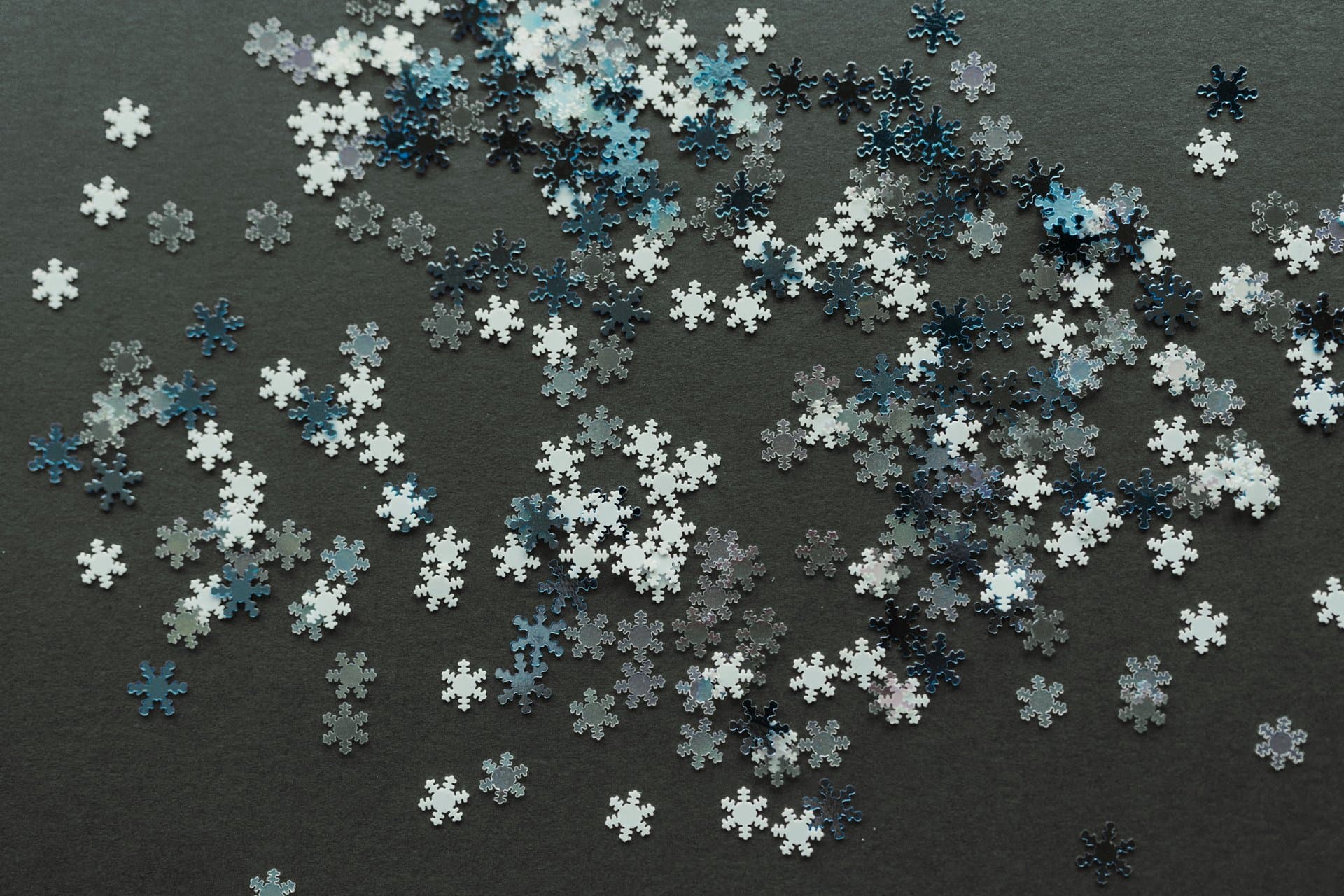 multiple snowflake shaped pieces